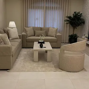 احجز هنا