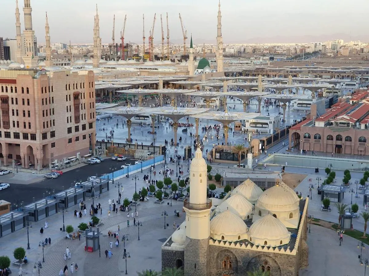Hotel Buraq Alzahabi Medina 2*,